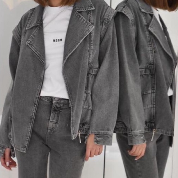 Alberta Ferretti Washed Denim Jacket, removable sleeves. Medium/Large - Picture 2 of 6